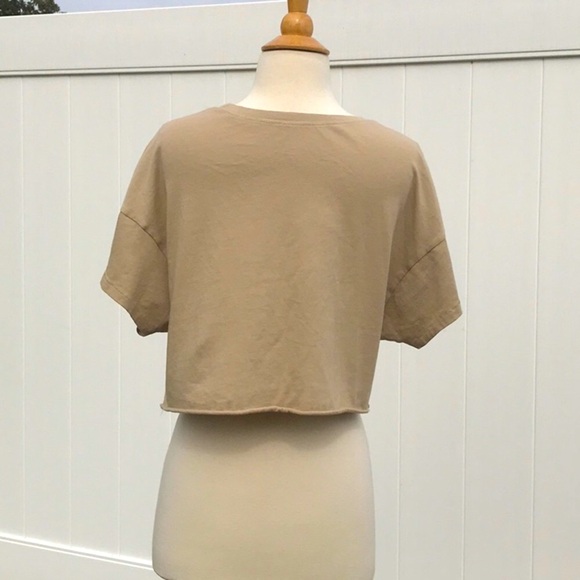NWT Offline by Aerie Tan Boxy Crop T-Shirt with Short Sleeves Crewneck Size Med - Picture 6 of 14